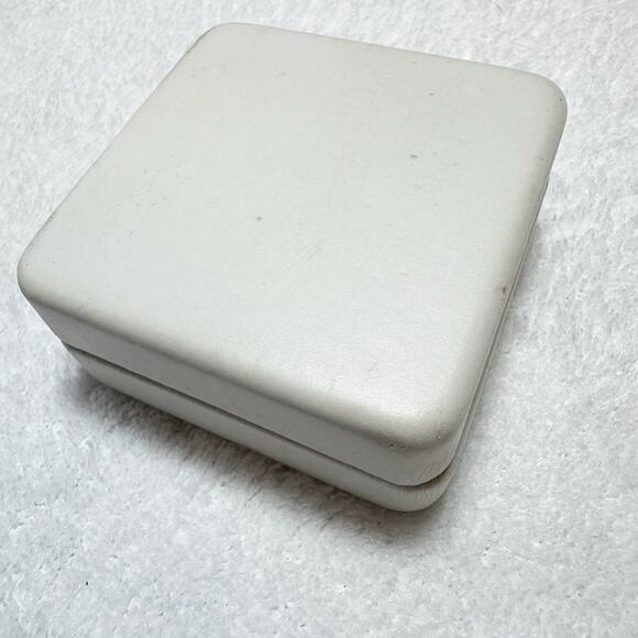 Double Ring Diamond 1/10 CTTW 925 Sterling Silver Pendant Necklace NEW With Tags - Picture 4 of 4